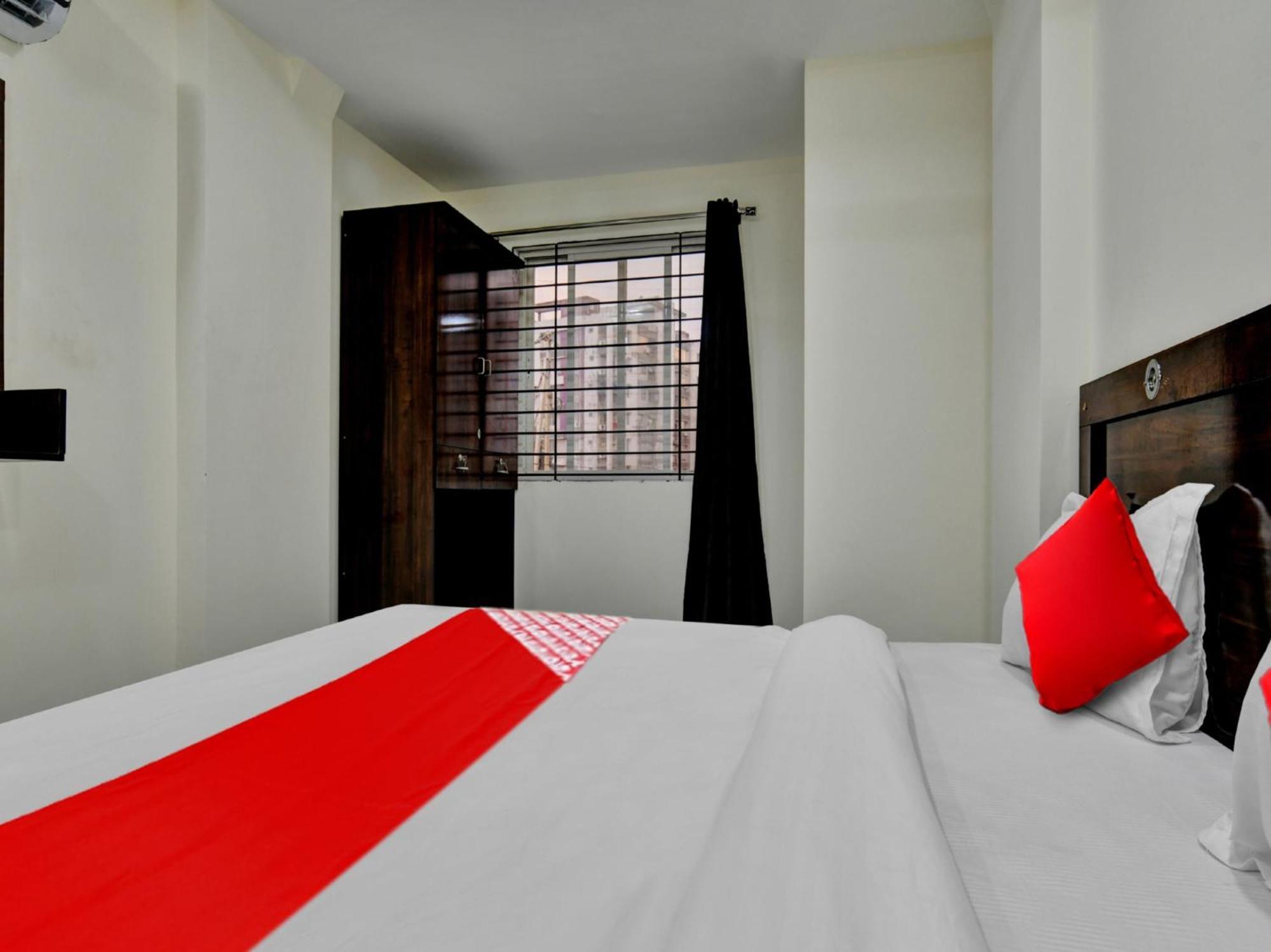 Oyo Hotel Dr Greens Indore Exterior photo